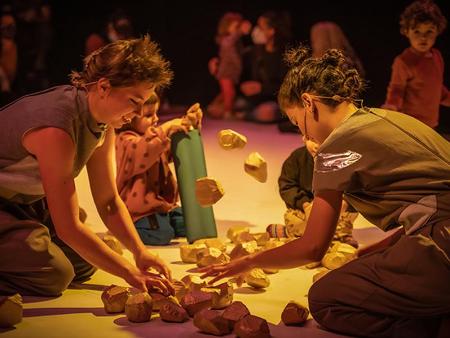 Imagen El teatro para bebés vuelve al Juan Bravo de la mano del ‘Univers’ de Engruna Teatre