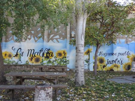 Imagen Mural del frontón realizado por Óscar Misco