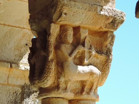 Imagen Capitel románico con centauros