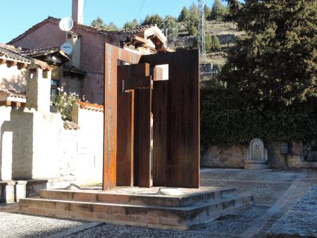 Imagen Escultura 'Puertas de la Ausencia', José Antonio Abella